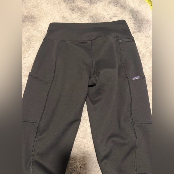 Patagonia Black Leggings women’s size XS run big for an XS - Picture 4 of 7